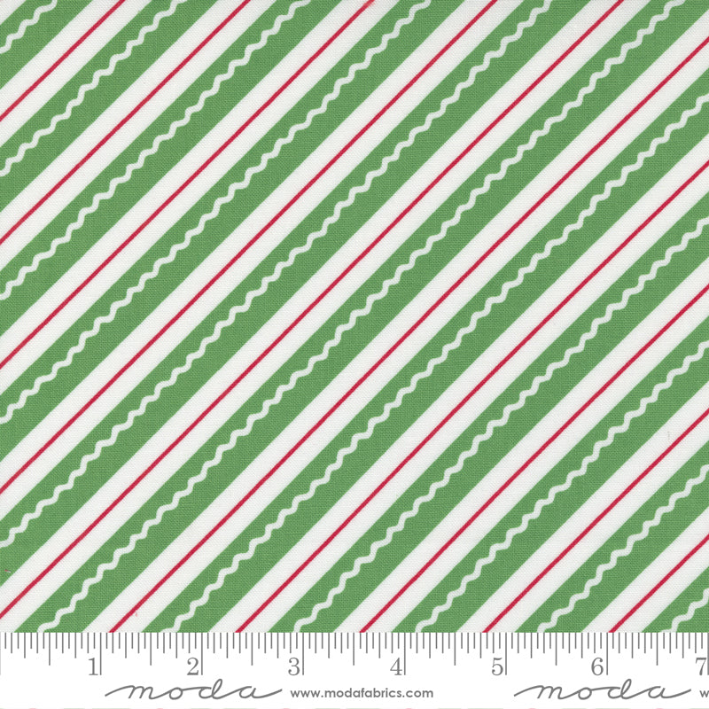 Reindeer Games | Candy Cane Stripes Evergreen