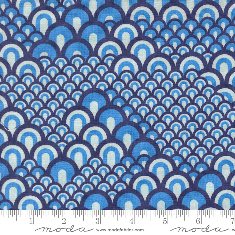 Legendary Love | Sea Waves Blenders Geometric Navy