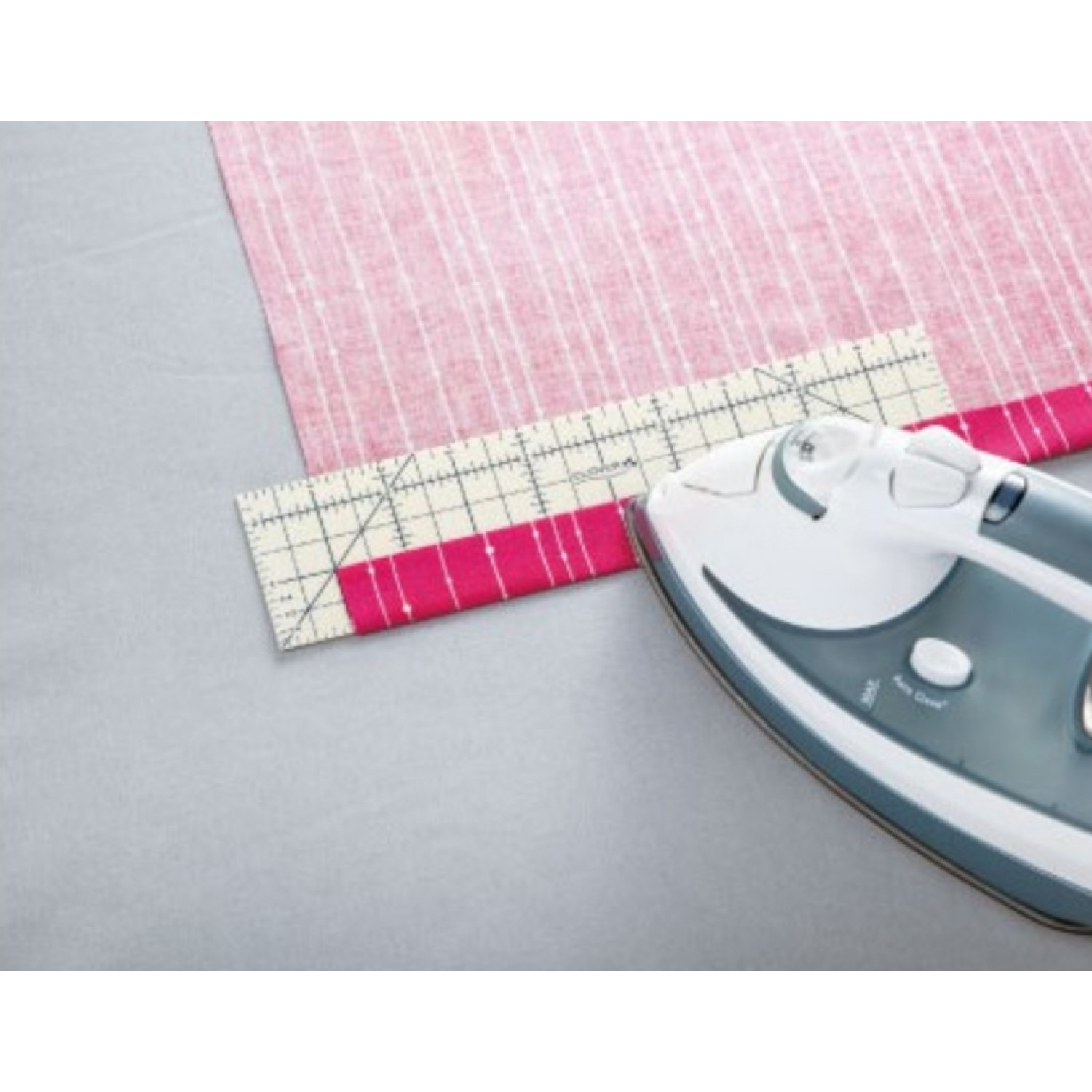 Clover Hot Ruler – Destination Fabrics
